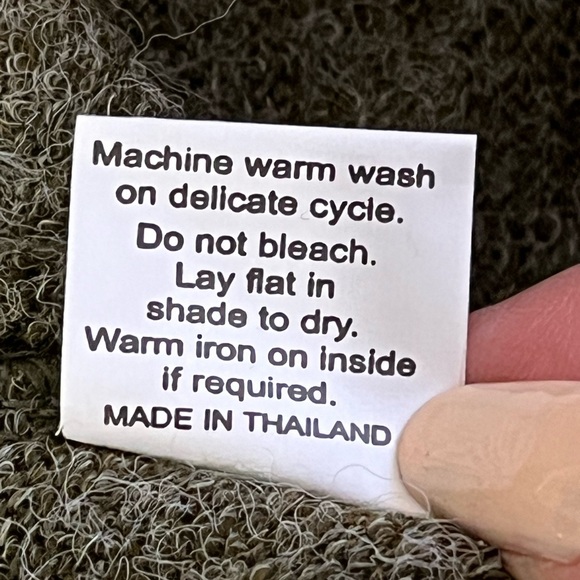 Thaluta Olive Green and Brown Layered Knit Sweater - Picture 13 of 13